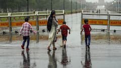 क्या दिल्ली में लू से मिल गई राहत? चलने वाली हैं तेज हवाएं, बारिश को लेकर आया बड़ा अपडेट