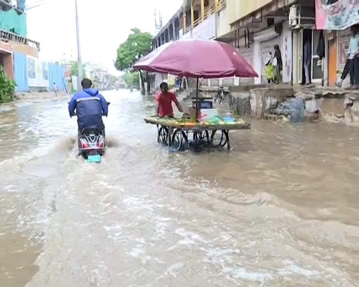 Ahmedabad Rain:અમદાવાદમાં ધોધમાર વરસાદ, નિકોલમાં જળબંબાકાર, લોકોની વધી હાલાકી