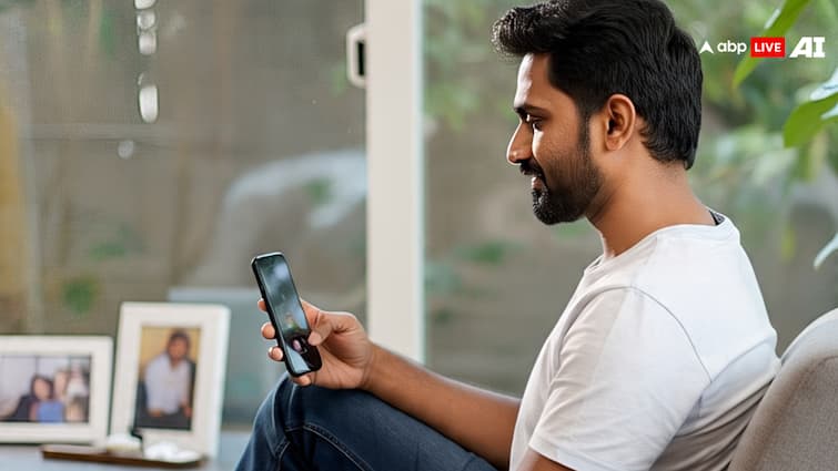 क्यों फोन देखे बिना नहीं रह पाते हम, बार-बार टच करते हैं स्क्रीन, ये है इसकी बड़ी वजह