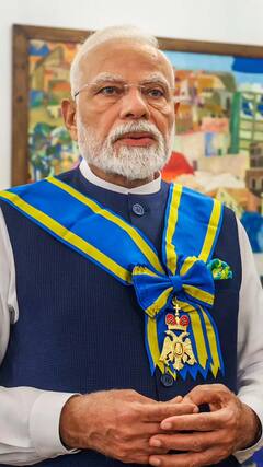 நம்ப முடியுதா? பிரதமர் மோடிக்கு விருது, மரியாதை... இத்தனை நாடுகளா?