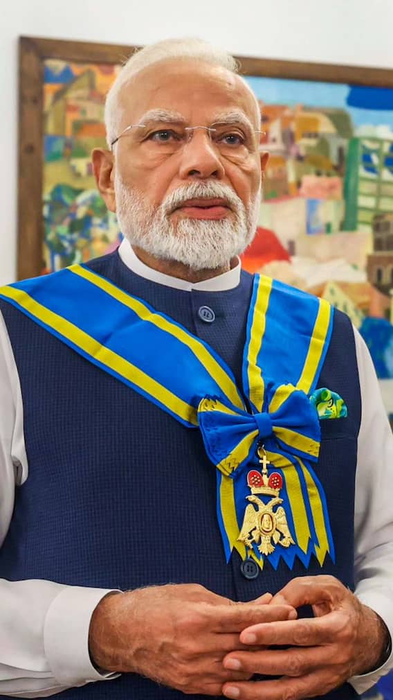 நம்ப முடியுதா? பிரதமர் மோடிக்கு விருது, மரியாதை... இத்தனை நாடுகளா?