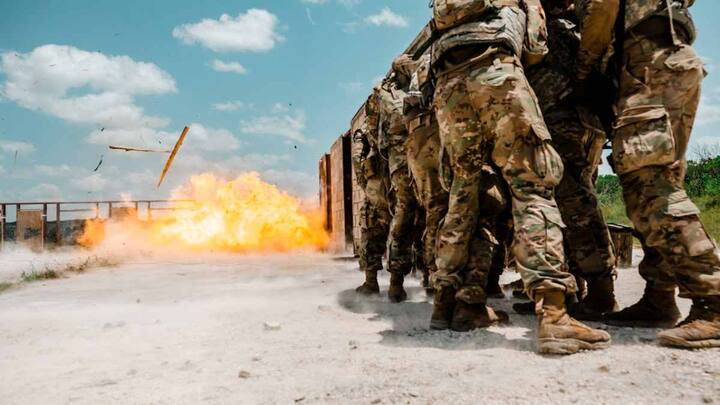 स्टॉकहोम इंटरनेशनल पीस रिसर्च इंस्टिट्यूट ने अपनी साल 2025 की रिपोर्ट में बताया है कि जिन नौ देशों के पास परमाणु हथियार हैं, उन्होंने अभी तक अपने परमाणु हथियारों को और बेहतर और खतरनाक बनाने का काम जारी रखा है.