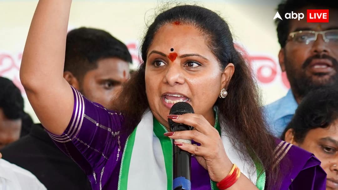 तेलंगाना जागृति ने बीजेपी और सीएम रेवंत रेड्डी पर साधा निशाना, BC आरक्षण और बनकचर्ला प्रोजेक्ट को लेकर उठाए सवाल brs mlc k kavitha raises questions on bjp and telangana cm revanth reddy over bc reservation and banakacherla project ann तेलंगाना जागृति ने बीजेपी और सीएम रेवंत रेड्डी पर साधा निशाना, BC आरक्षण और बनकचर्ला प्रोजेक्ट को लेकर उठाए सवाल