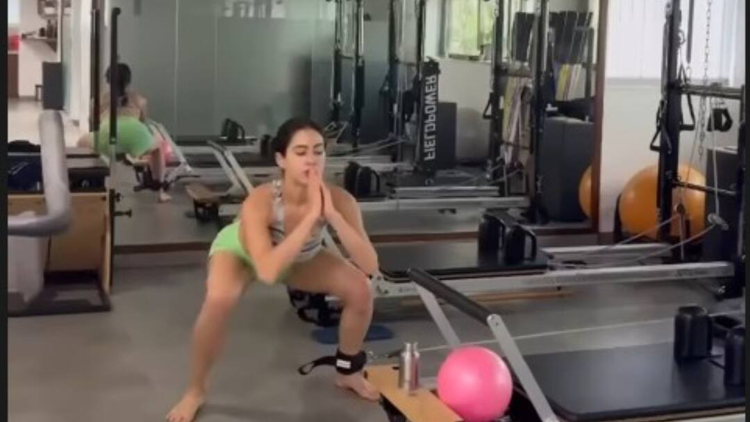 sara-ali-khan-workout-mantra-some-jaadu-you-have-to-do-apne-aap Sara Ali Khan Drops Workout Motivation: 'Some Jaadu You Have To Do Apne Aap'