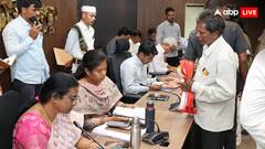 इंदिरम्मा घरों की सूची में ग्रामीणों का नाम शामिल नहीं, लिंगापुर गांव के सड़क पर किया विरोध प्रदर्शन