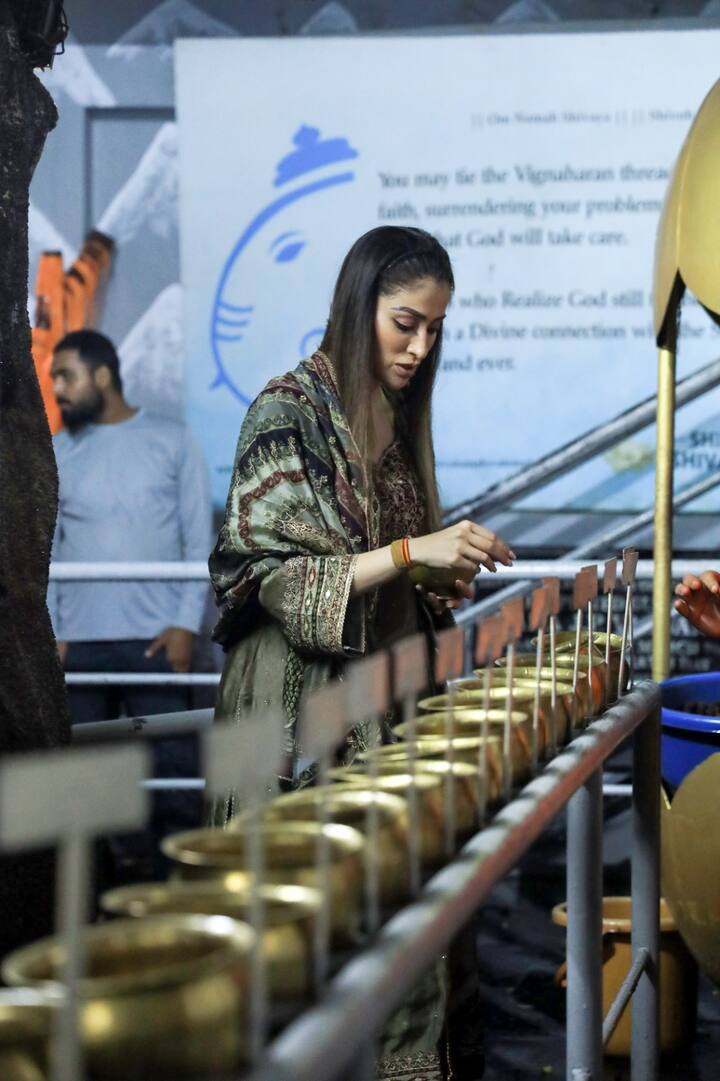 “I spent hours here – meditating, participating in the temple’s spiritual activities, and engaging in a heartfelt conversation with AiR-Atman in Ravi Ji that truly touched my soul. This space allows you to pause from the chaos of life and reconnect with your inner self. I would love to keep coming back again and again to soak in its divine presence.”