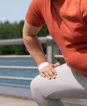 ਸਵੇਰੇ ਉੱਠ ਕੇ ਸਭ ਤੋਂ ਪਹਿਲਾਂ ਇੱਕ ਜਾਂ ਦੋ ਗਿਲਾਸ ਗੁੰਨਗੁਣਾ ਪਾਣੀ ਪੀਣਾ ਚੰਗੀ ਆਦਤ ਹੈ।