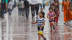 यूपी में मानसून ने पकड़ी रफ्तार, आज इन जिलों में भारी बारिश का अनुमान, बिजली गिरने की भी चेतावनी