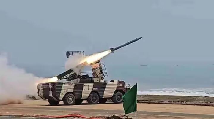 ਤਕਨੀਕੀ ਤੌਰ 'ਤੇ ਹਾਂ, ਪਰ ਅਮਲੀ ਤੌਰ 'ਤੇ ਇਹ 100% ਗਰੰਟੀ ਨਹੀਂ ਦਿੰਦਾ। ਪ੍ਰਮਾਣੂ ਹਥਿਆਰ ਬਹੁਤ ਤੇਜ਼ ਅਤੇ ਉੱਚੀ ਉਚਾਈ 'ਤੇ ਯਾਤਰਾ ਕਰਦੇ ਹਨ। ਕਈ ਵਾਰ ਉਹ ਮਲਟੀਪਲ ਵਾਰਹੈੱਡ (MIRV) ਦੇ ਨਾਲ ਆਉਂਦੇ ਹਨ, ਯਾਨੀ ਕਿ ਇੱਕ ਮਿਜ਼ਾਈਲ ਤੋਂ ਕਈ ਬੰਬ ਛੱਡੇ ਜਾਂਦੇ ਹਨ ਜੋ ਵੱਖ-ਵੱਖ ਟੀਚਿਆਂ 'ਤੇ ਡਿੱਗਦੇ ਹਨ। ਇਸ ਕਾਰਨ, ਉਨ੍ਹਾਂ ਨੂੰ ਟਰੈਕ ਕਰਨਾ ਹੋਰ ਵੀ ਮੁਸ਼ਕਲ ਹੋ ਜਾਂਦਾ ਹੈ।