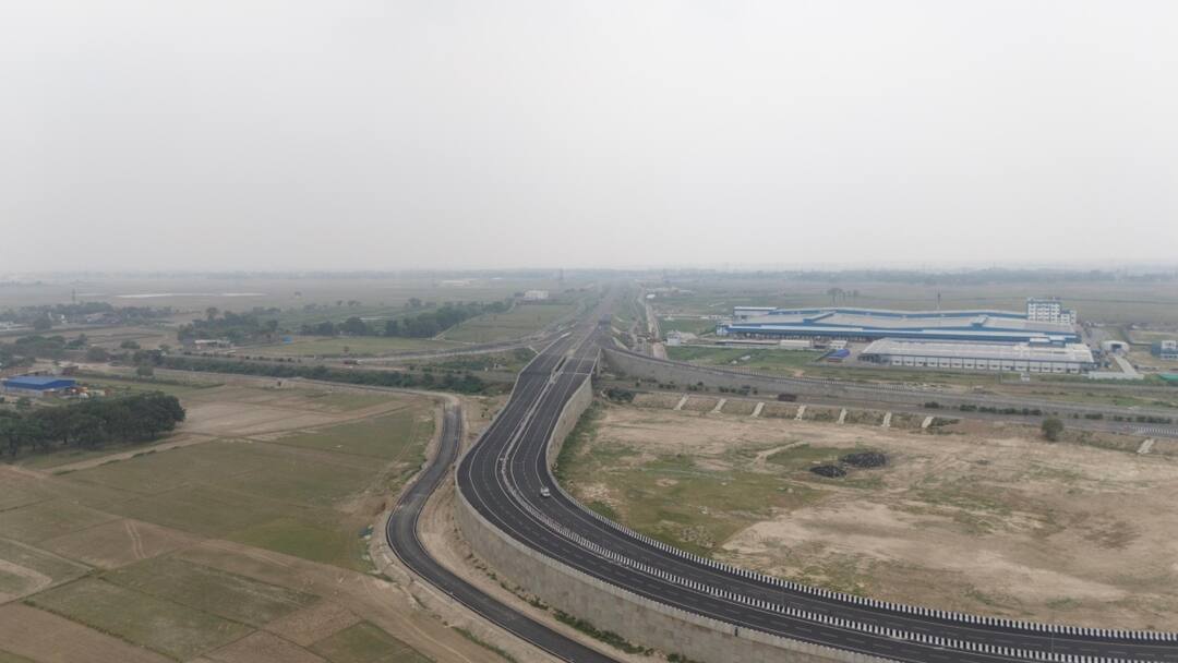 Gorakhpur Link Expressway inaugurated on June 20 CM Yogi photographed with Workers ANN गोरखपुर लिंक एक्सप्रेसवे का 20 जून को होगा लोकार्पण, मजदूरों के साथ फोटो कराएंगे CM योगी
