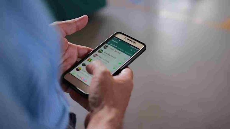 लैपटॉप पर WhatsApp यूज़ करते हैं? ये सीक्रेट ट्रिक छुपा सकती है आपकी पर्सनल चैट्स, 90% लोगों को