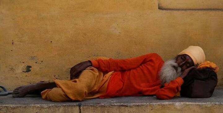 ਸਾਵਣ ਦੀ ਸ਼ੁਰੂਆਤ ਤੋਂ ਪਹਿਲਾਂ, ਤੁਹਾਨੂੰ ਟੁੱਟੀਆਂ ਮੂਰਤੀਆਂ ਨੂੰ ਨਦੀ ਵਿੱਚ ਪ੍ਰਵਾਹ ਕਰਨਾ ਚਾਹੀਦਾ ਹੈ। ਜੇਕਰ ਨੇੜੇ-ਤੇੜੇ ਕੋਈ ਨਦੀ ਨਹੀਂ ਹੈ, ਤਾਂ ਤੁਸੀਂ ਇਨ੍ਹਾਂ ਮੂਰਤੀਆਂ ਨੂੰ ਕਿਸੇ ਮੰਦਰ ਵਿੱਚ ਜਾਂ ਪਿੱਪਲ ਦੇ ਦਰੱਖਤ ਹੇਠਾਂ ਰੱਖ ਸਕਦੇ ਹੋ।