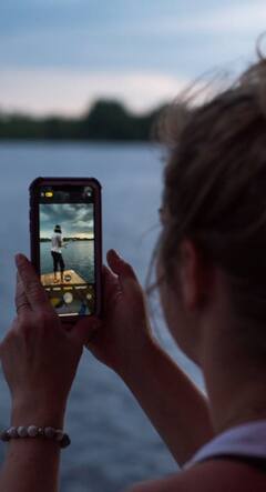 या देशाचे लोक 'सर्वात महागडे' मोबाईलफोन वापरतात!