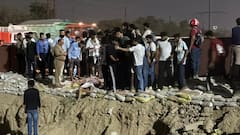 ग्रेटर नोएडा में बैरिकेड तोड़कर निर्माणाधीन अंडरपास में गिरी बाइक, युवक-युवती की दर्दनाक मौत