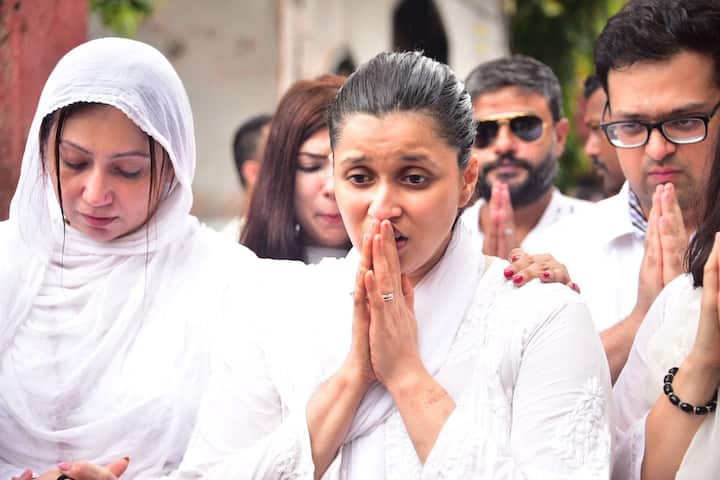 Mannara earlier posted a family statement, calling her father 