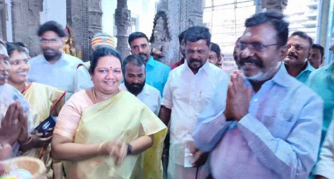 திருப்பரங்குன்றத்தில் திருமாவளவளவன்.. திடீர் விசிட்டிற்கு காரணம் என்ன? Madurai vck thirumavalavan made a surprise visit to Thiruparankundram spoke about the need for social harmony tnn திருப்பரங்குன்றத்தில் திருமாவளவளவன்.. திடீர் விசிட்டிற்கு காரணம் என்ன?