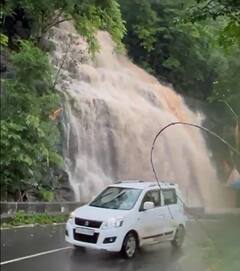 Photos: ડાંગમાં 10 ઇંચ વરસાદથી રૉડ પર નદીઓ વહી, ગીરા ધોધે ધારણ કર્યુ રૌદ્ર સ્વરૂપ, તસવીરોમાં જુઓ...