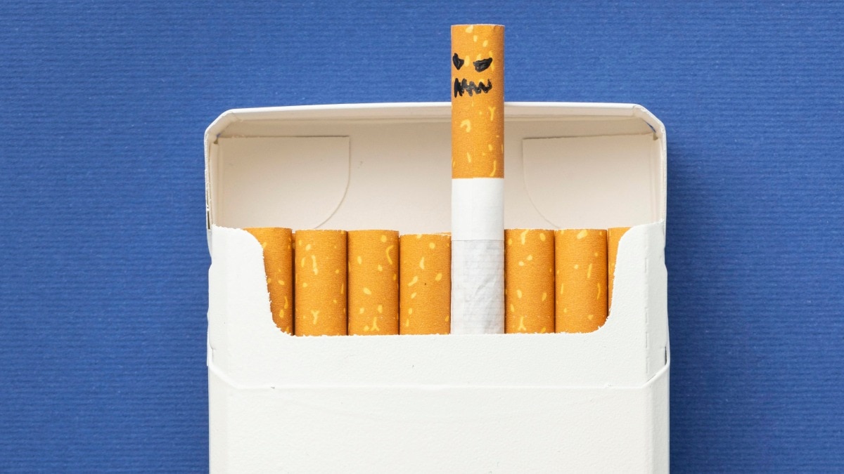 Why Do Android Users Have To Download 'Lite' Version Of Delivery Apps To Buy Cigarettes? Here's Why
