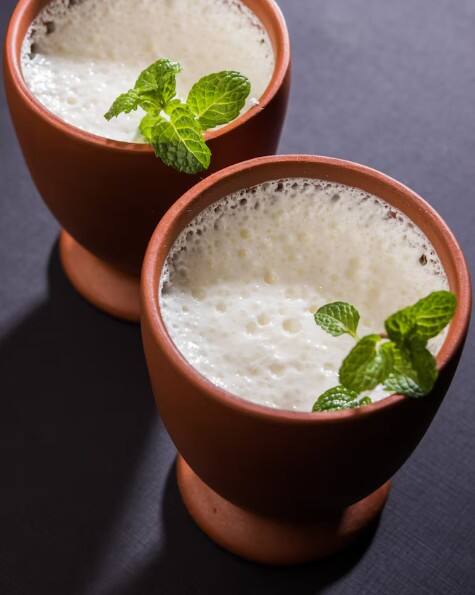 ਕਿਹੜੇ ਲੋਕਾਂ ਨੂੰ ਨਹੀਂ ਪੀਣੀ ਚਾਹੀਦੀ ਮਿੱਠੀ ਲੱਸੀ? ਜਾਣੋ ਹੋਣ ਵਾਲੇ ਨੁਕਸਾਨ ਬਾਰੇ