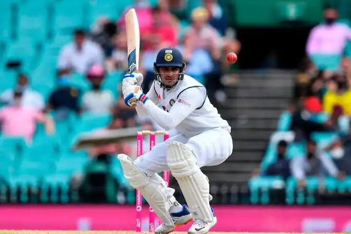 IND vs ENG Live: શુભમન ગિલની કેપ્ટનશીપમાં ભારતીય ટેસ્ટ ટીમનો એક નવો અધ્યાય શરૂ થવા જઈ રહ્યો છે, પહેલી શ્રેણી ઈંગ્લેન્ડમાં છે. ટીમ ઈન્ડિયા છેલ્લા 18 વર્ષથી અહીં કોઈ ટેસ્ટ શ્રેણી જીતી શકી નથી. ધોની અને વિરાટ પણ કેપ્ટન તરીકે અહીં કોઈ ટેસ્ટ શ્રેણી જીતી શક્યા નથી. અનુભવી અને યુવા ખેલાડીઓના મિશ્રણવાળી આ ટીમ એટલી નબળી નથી કે ઈંગ્લેન્ડ તેને સરળતાથી હરાવી શકે.