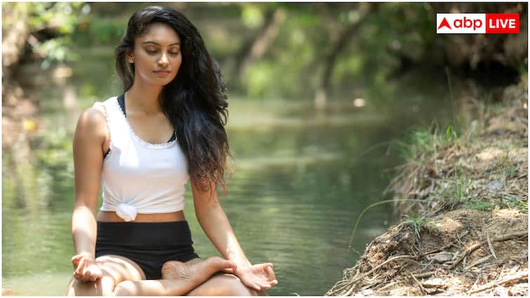 International Yoga Day 2025 These three asanas can cure constipation piles and fissures problem क्या योग से दूर हो सकता है बवासीर का दर्द, जानें यह तरीका कितना कारगर?