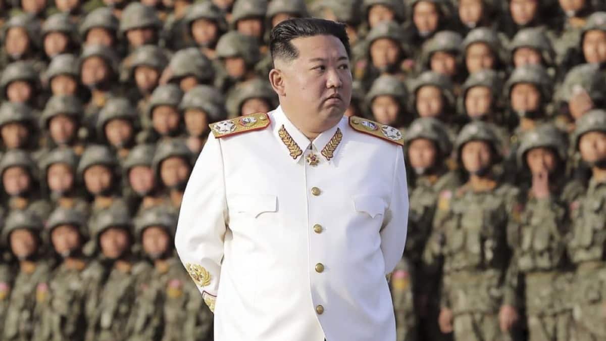 Kim Jong Un's Order: சொன்னா கேக்க மாட்ட.? தென் கொரியாவை மிரட்ட வட கொரிய அதிபர் போட்ட அதிரடி உத்தரவு