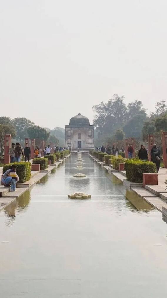 मानसून में दिल्ली की 5 खूबसूरत जगहें, परिवार संग घूमने के लिए हैं परफेक्ट डेस्टिनेशन!