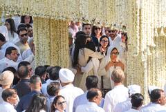 Kareena Kapoor Comforts Karisma And Her Children At Sunjay Kapur’s Funeral. See Pics