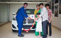 Vidharth New Car: நடிக்க வந்த 25 வருடங்களுக்கு பின்னர் முதல் சொகுசு காரை வாங்கிய நடிகர் விதார்த்! வைரல் போட்டோஸ்!