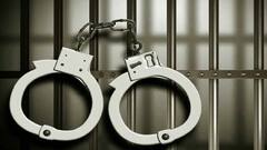 வேலியே பயிரை மேய்ந்த கதை... பாடம் கற்று கொடுக்க வேண்டிய ஆசிரியருக்கு பாடம் கற்றுக்கொடுத்த போலீஸ்