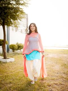 Shehnaaz Gill Pics: पटियाला सूट में दिखा शहनाज गिल का सादगी भरा अंदाज, तस्वीरें वायरल