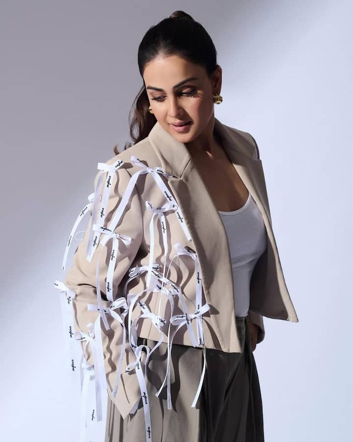 जेनेलिया डिसूजा ने बॉलीवुड एक्टर रितेश देशमुख संग शादी की है, ये बात तो हर कोई जानता है. इनकी जोड़ी को फैंस काफी पसंद भी करते हैं.