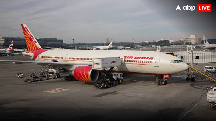 Air India crew members letter PM Modi incident of 2024 regarding technical problem with opening of slide company terminate them ann PM मोदी से की शिकायत, एयर इंडिया के क्रू का दावा निकला झूठा, कंपनी ने नौकरी से निकाला