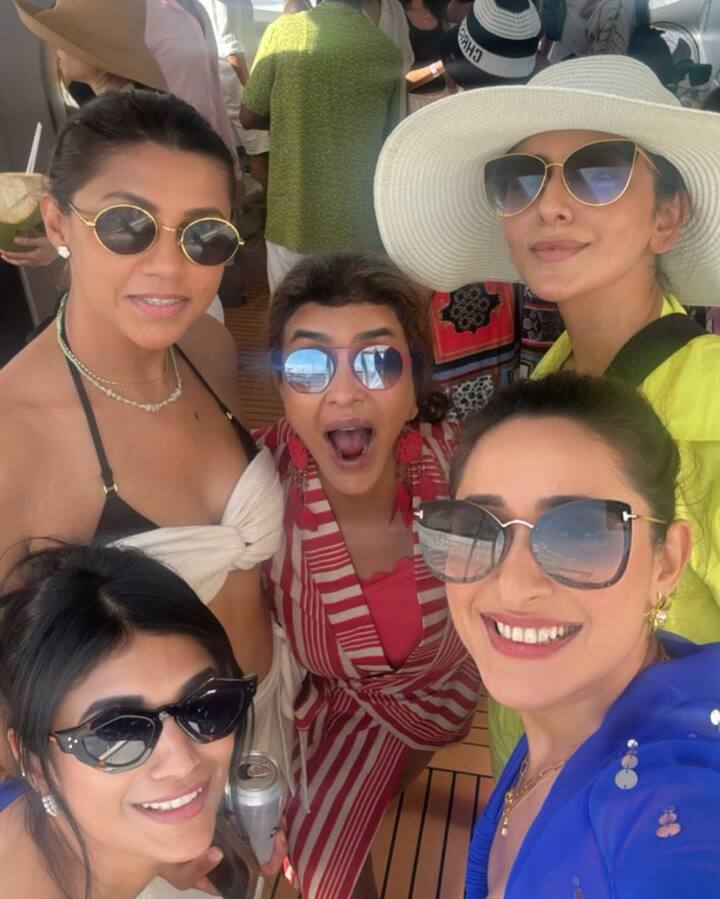 ప్రగ్యా జైస్వాల్ తో పాటు బాలి వెళ్లిన స్నేహితుల్లో నటి లక్ష్మీ మంచు కూడా ఉన్నారు. ఆవిడను ఫోటో మధ్యలో చూడొచ్చు. (Image Courtesy: jaiswalpragya / Instagram)