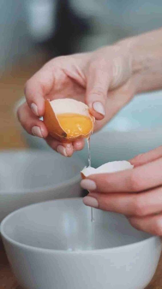 గుడ్డులోని పచ్చసొనను రోజుకు ఎన్ని తినొచ్చో తెలుసా?