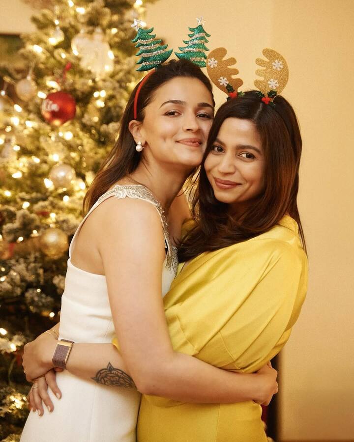 आलिया भट्ट की बहन शाहीन भट्ट: शाहीन भट्ट, आलिया भट्ट की बहन है. जो एक लेखक और मेंटल हेल्थ एडवोकेट है. उन्होंने अपनी किताब I have never been unhappier में डिप्रेशन से जुड़ी अपनी जर्नी बताई है और मेंटल हेल्थ पर अवेयरनेस फैलाई है.