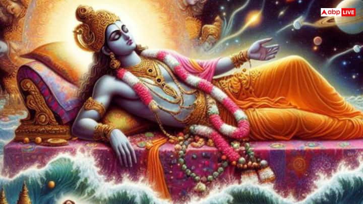 What to do on this day? Wake up early in the morning and take a bath and take a pledge to fast. Worship Lord Vishnu and Lakshmi ji. Offer yellow flowers, basil leaves, lamps, naivedya and panchamrit. Chant the mantra