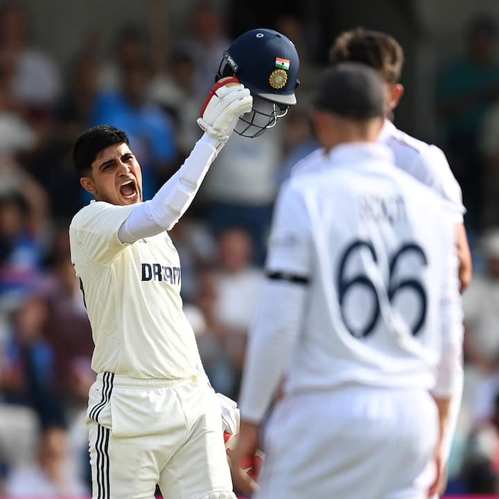 भारतीय टेस्ट टीम के कप्तान शुभमन गिल ने पहले टेस्ट मैच में इंग्लैंड के खिलाफ ऐतिहासिक शतक जड़ दिया है. इस दौरान गिल ने कप्तान के तौर पर विराट कोहली का बड़ा रिकॉर्ड तोड़ा है.