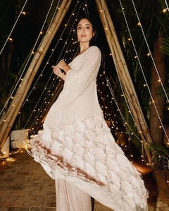 Kritika Kamra's Pink Twinkling Saree Moment Will Leave You Breathless, PICS