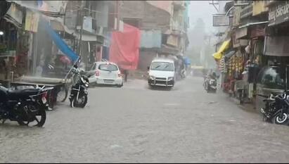 Rain Alert: દક્ષિણ ગુજરાતથી બંગાળ સુધી ટ્રફ અને રાજસ્થાન પર સાયક્લોનિક સર્ક્યુલેશન સક્રિય, નદીઓમાં પૂરની શક્યતા માછીમારોને દરિયો ન ખેડવા સૂચના.