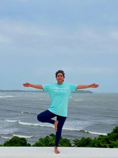 International Yoga Day 2025: शिल्पा शेट्टी से हिना खान तक योग डे पर छाए बॉलीवुड से लेकर टीवी के सितारे, सोशल मीडिया पर शेयर की खास तस्वीरें