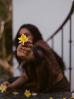 Priyanka Arul Mohan: సూర్య కిరణాల వెలుగులో పవన్ కళ్యాణ్ OG హీరోయిన్  ప్రియాంక మోహన్!