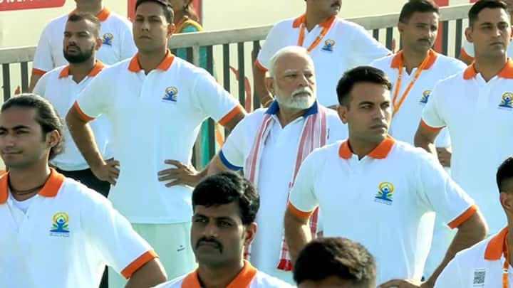 Prime Minister Narendra Modi takes part in a yoga session during 11th International Day of Yoga celebrations, in Visakhapatnam, Andhra Pradesh. (Image Source: PTI Images)