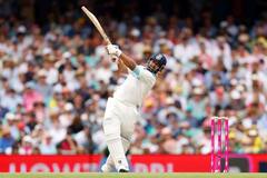 IND VS ENG: ऋषभ पंत या एमएस धोनी, कौन है टीम इंडिया का सबसे सफल विकेटकीपर? हैरान कर देने वाले आंकड़े