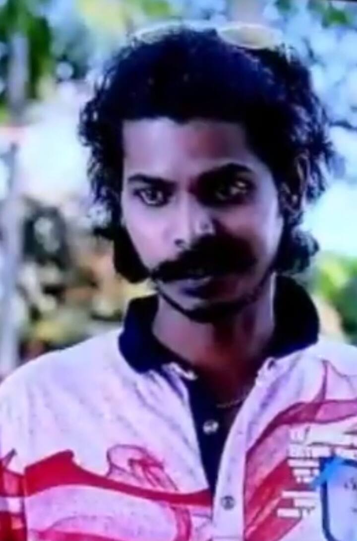 तुषार घाडीगावकर याने आजपर्यंत अनेक मराठी मालिकांमध्ये लहान पण लक्षात राहणाऱ्या भूमिका केल्या होत्या. छोट्या पडद्यावरील 'लवंगी मिरची', 'मन कस्तुरी रे', 'सुखाच्या सरींनी हे मन बावरे' या मालिकांमध्ये काम केले होते.