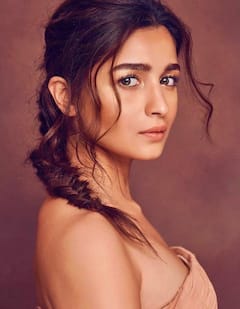 टॉप 10 एक्ट्रेसेस की लिस्ट आई सामने, रश्मिका-आलिया को पछाड़ ये हसीना बनी नंबर 1