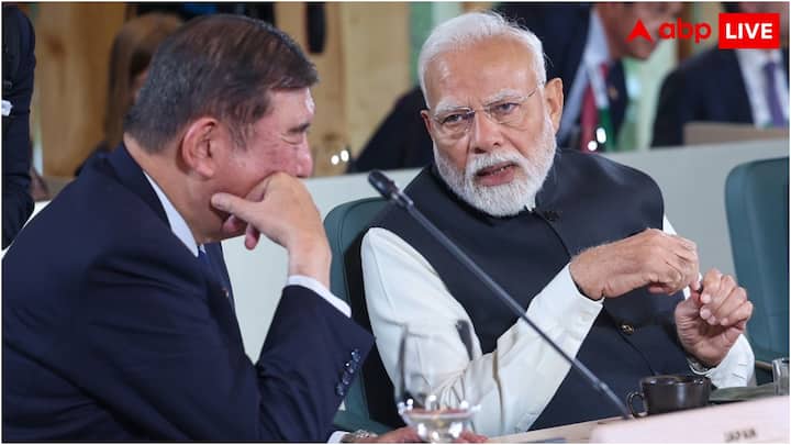 पीएम मोदी को एसपीजी सुरक्षा कवर मिला हुआ है  हर दिन पीएम की सुरक्षा में 1.17 करोड़ रुपये खर्च होते हैं और हर घंटे 4.90 लाख रुपये.