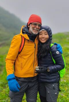 2 दिन में 30 किलोमीटर पैदल यात्रा कर पत्नी सहित केदारनाथ पहुंचे मिलिंद सोमन, बाबा के किए दर्शन, तस्वीरें शेयर कर दिखाई झलक