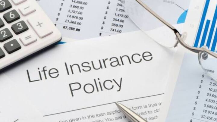 তবে কখনও কখনও দেখা যায় যে পলিসিহোল্ডারের সঙ্গে সঙ্গে নমিনিরও মৃত্যু হয়েছে। সেক্ষেত্রে সেই বিমার কভারেজের টাকা কে পাবেন তা নিয়ে সমস্যা দেখা দেয়।