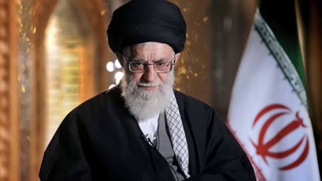 khamenei-succession-plan-amid-israel-attacks-iran-bunker-war-response खामेनेई को सता रहा मौत का डर! चुने 3 नाम, जो उनके बाद बन सकते हैं ईरान के सुप्रीम लीडर, बेटा लिस्ट से बाहर